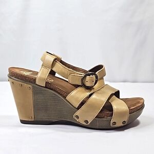 Dansko Tan Leather  Womens Wedge Sandals Sz 38